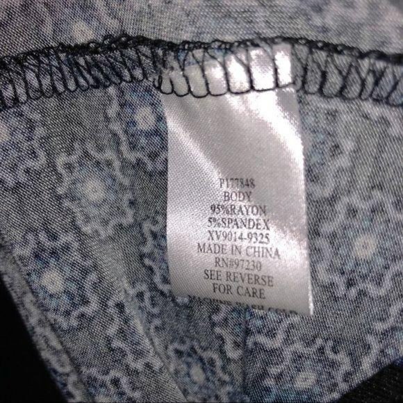 Absolutely Famous Peasant Blouse Boho Navy Blue Small Printed 3/4 Sleeves Rayon - Picture 5 of 5